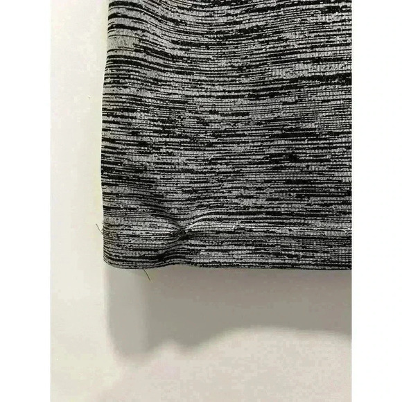 Puma Short Sleeve Activewear T Shirt Size Medium (0141) - Picture 10 of 10